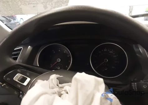 2018 Volkswagen Tiguan 2.0T S z USA, uszkodzony, nr VIN 3VV0B7AX2JM032348